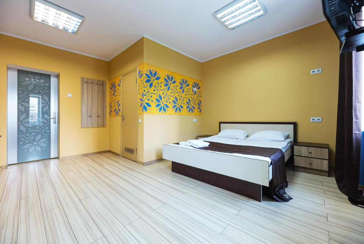 Guest House "Golden Gate 911 " Κίεβο Εξωτερικό φωτογραφία